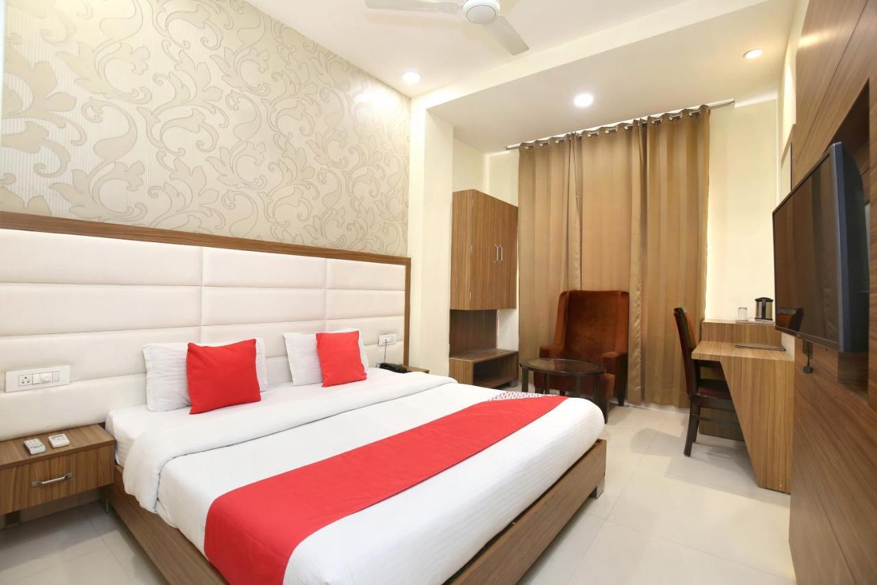 Capital O 8510 Welcome Inn Amritsar Exterior foto